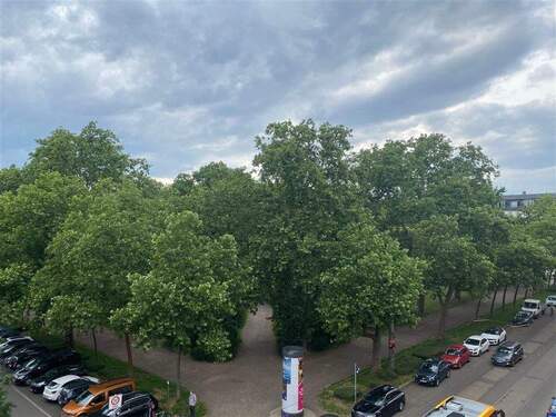 Blick auf den Albrecht-Dürrer-Platz - 