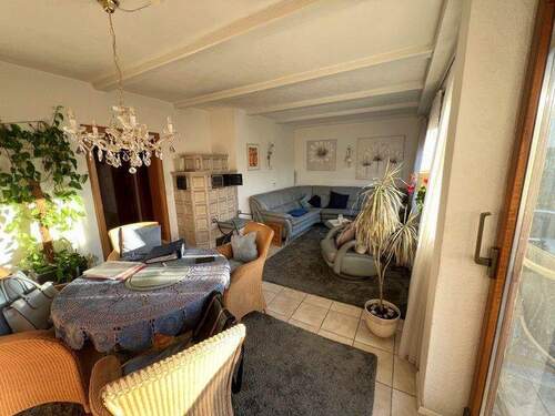 Gemütlicher Wohn- und Essbereich - 