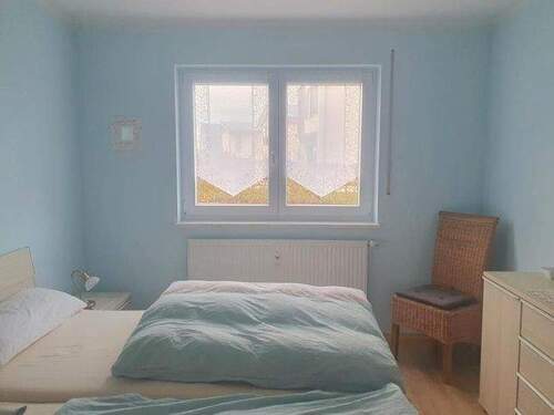 im Schlafzimmer ... - 