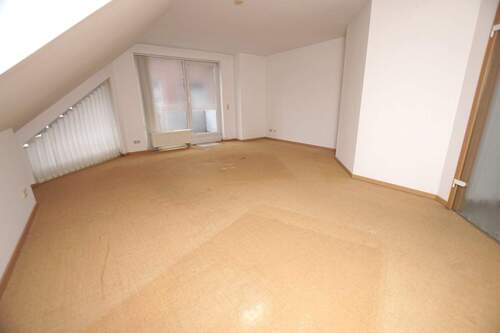 Wohnzimmer - 3 Zimmer Etagenwohnung zum Kaufen in Beckum