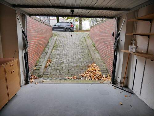 Garage inkl. E-Tor - 