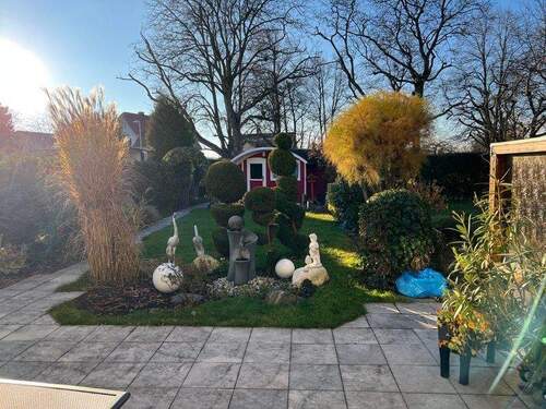 Romantischer Garten - 