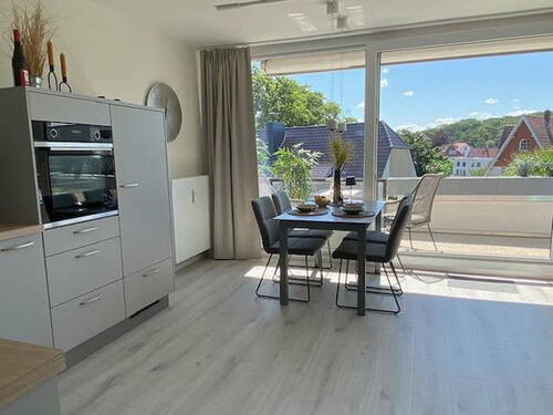 Essbereich mit Aussicht - 2 Zimmer Etagenwohnung zum Kaufen in Lübeck-Travemünde