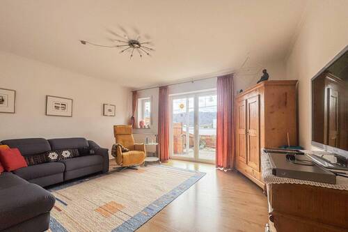 Wohnzimmer - Bungalow-Gefühl in Eichstätt: Ebenerdig wohnen mit Garten & Terrasse