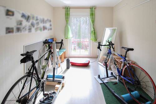 Zimmer 2 - 