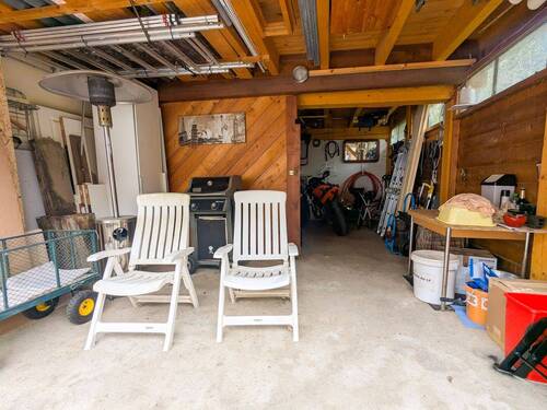 MFH Unterstand mit Garage - 