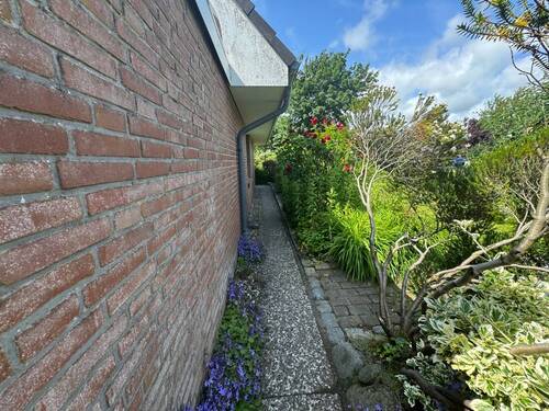 Weg ums Haus - 