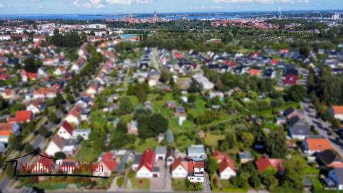 Luftbild - Doppelhaushälfte mit 77,00 m² in Stralsund zum Kaufen