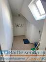 Flur mit Abstellkammer - 