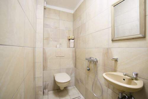 Badezimmer Erdgeschoss - 