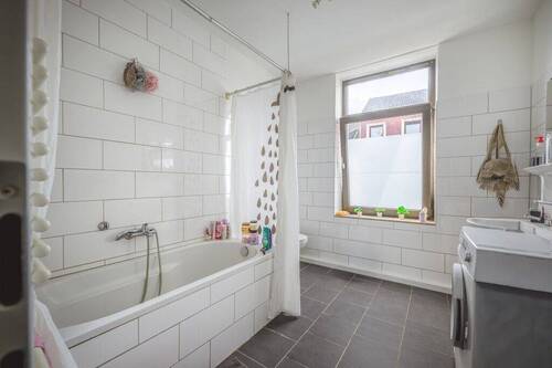 Badezimmer 2. OG - 