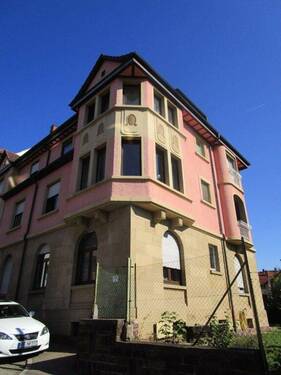 Hausansicht - Schönes, vermietetes Mehrfamilienhaus in zentrumsnaher Lage im Teilort v. Pforzheim