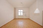 Wohnzimmer - 2 Zimmer Etagenwohnung in Mohlsdorf / Teichwolframsdorf