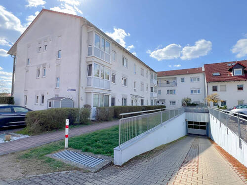 Außenansicht + Tiefgaragenabfahrt - 
