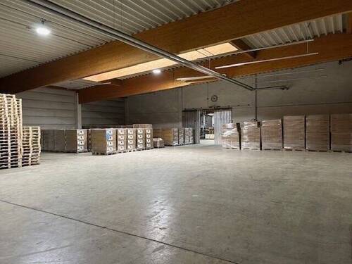 IMG_8907.jpg - Solide Lager und Logistikhalle - 2.795.000,00 EUR Kaufpreis,