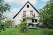 Gartenansicht - Seltene Gelegenheit: EFH mit großem Garten in Toplage - ideal für Mehrgenerationenwohnen
