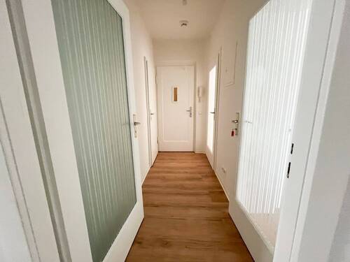 Flur - Etagenwohnung mit 57,00 m² in Leipzig zur Miete