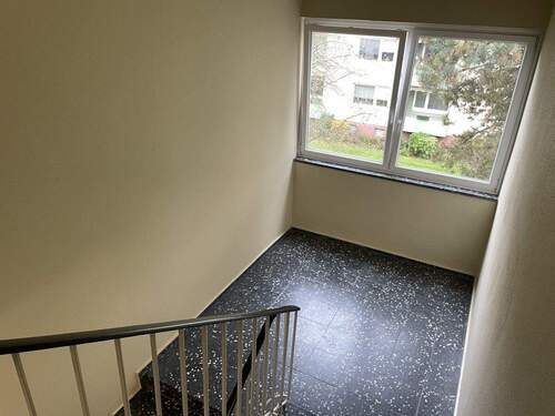 gepflegtes Treppenhaus - 