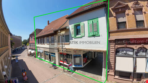 Drohnenaufnahme - ATIK: *Entwickler aufgepasst* Wohn- u. Geschäftshaus mit Dachausbau-Potenzial in der Fußgängerzone