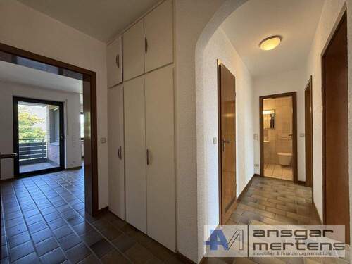 Diele - Etagenwohnung mit 90,00 m² in Mönchengladbach / Giesenkirchen-Nord zum Kaufen