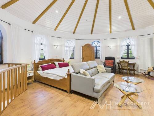 Wohn- und Schlafzimmer - 