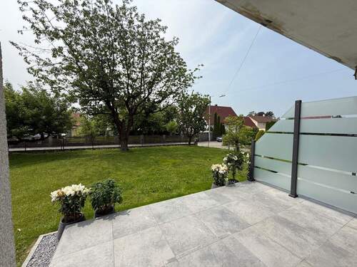 garten-mit-terrasse.jpg - 