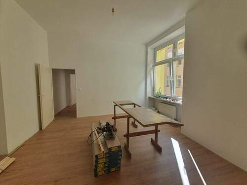 Wohnzimmer - 2 Zimmer Etagenwohnung in Berlin