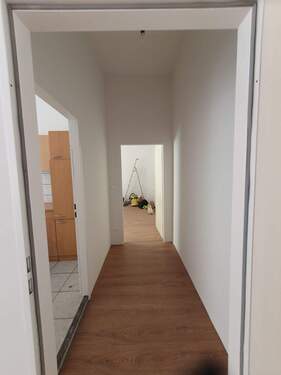 Flur - Etagenwohnung mit 59,00 m² in Berlin zur Miete