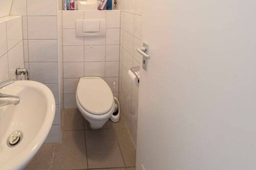 Gäste-WC Wohnung OG - 