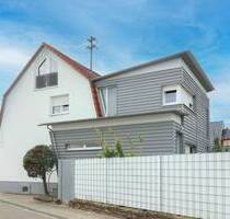 Tradition trifft Moderne: Freistehendes 2-Familienhaus in Graben-Neudorf zur flexiblen Nutzung.