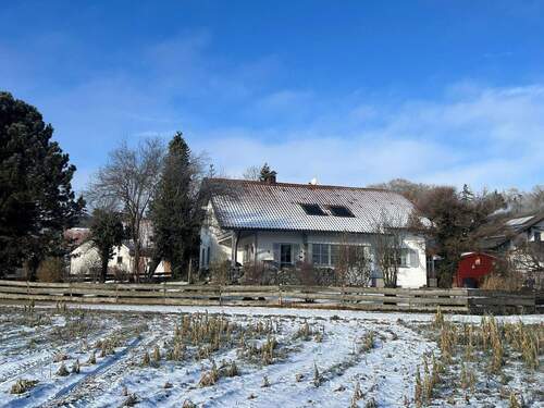 Fußweg auf Süd- und Westseite - 7 Zimmer Einfamilienhaus zum Kaufen in Kottgeisering