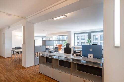 Front Desk - Büro zur Miete in Düsseldorf