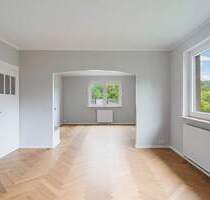 Charaktervolles Einfamilienhaus mit Charme und Talblick - Eppstein / Vockenhausen