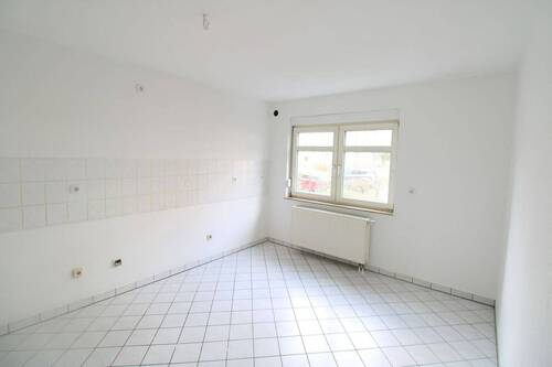 Großzügige Küche - 