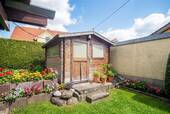 Garten mit Gartenhaus - 