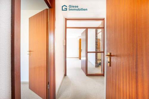Flur - Etagenwohnung mit 51,00 m² in Stuttgart zum Kaufen