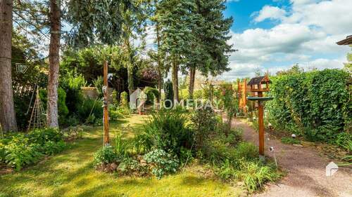 Garten 1 - 5 Zimmer Doppelhaushälfte in Halle (Saale)