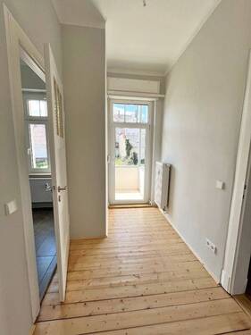 Flur Ansicht 2 - Etagenwohnung mit 81,00 m² in Leisnig zur Miete