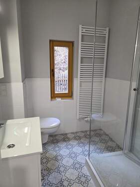 Bad - Etagenwohnung mit 96,00 m&sup2; in Eisenach zur Miete