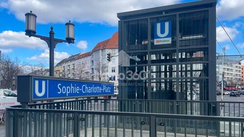 U-Bahnhof / U2 - 