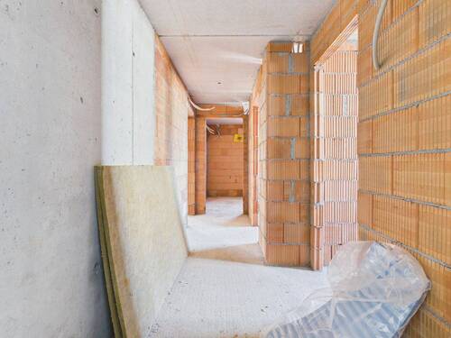 Flur / Diele - 4 Zimmer Etagenwohnung in Ingolstadt