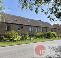 Landleben in der Uckermark: Handwerkerhaus mit Stallgebäude - Casekow / Woltersdorf