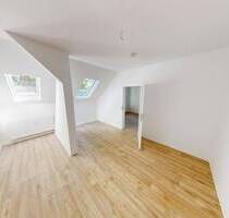NEU sanierte Dachgeschosswohnung mit Tageslichtbad - Chemnitz Gablenz