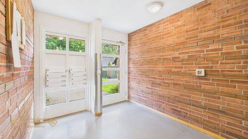 Hauseingangsbereich - 3 Zimmer Etagenwohnung zum Kaufen in Geestland