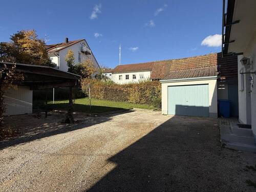 Zufahrt zur Garage - 