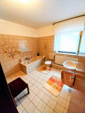 Bad + WC + Dusche EG - 