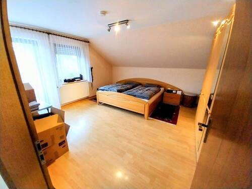 Schlafzimmer 1/3 OG - 