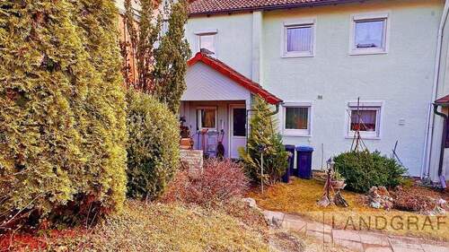 Frontseite vom Haus - 