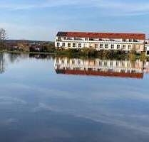 Exklusives Reihenendhaus in unverbaubarer Wasserlage - ein seltenes Juwel - Adelsdorf