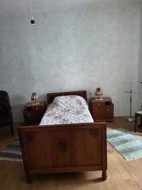 1. OG Schlafzimmer - 